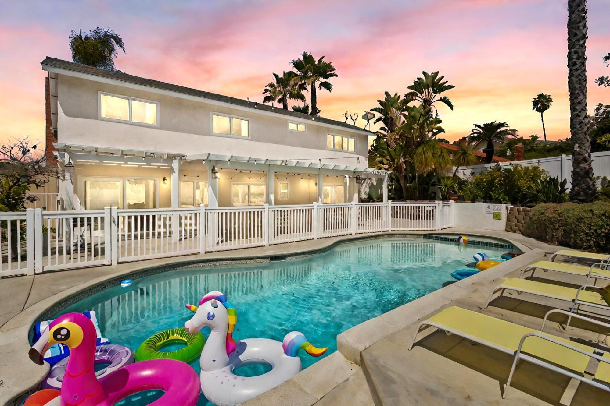 Stunning Coastal Escape With Private Pool, Spa, Arcade, Disney, Beach Мишен-Вьехо Экстерьер фото