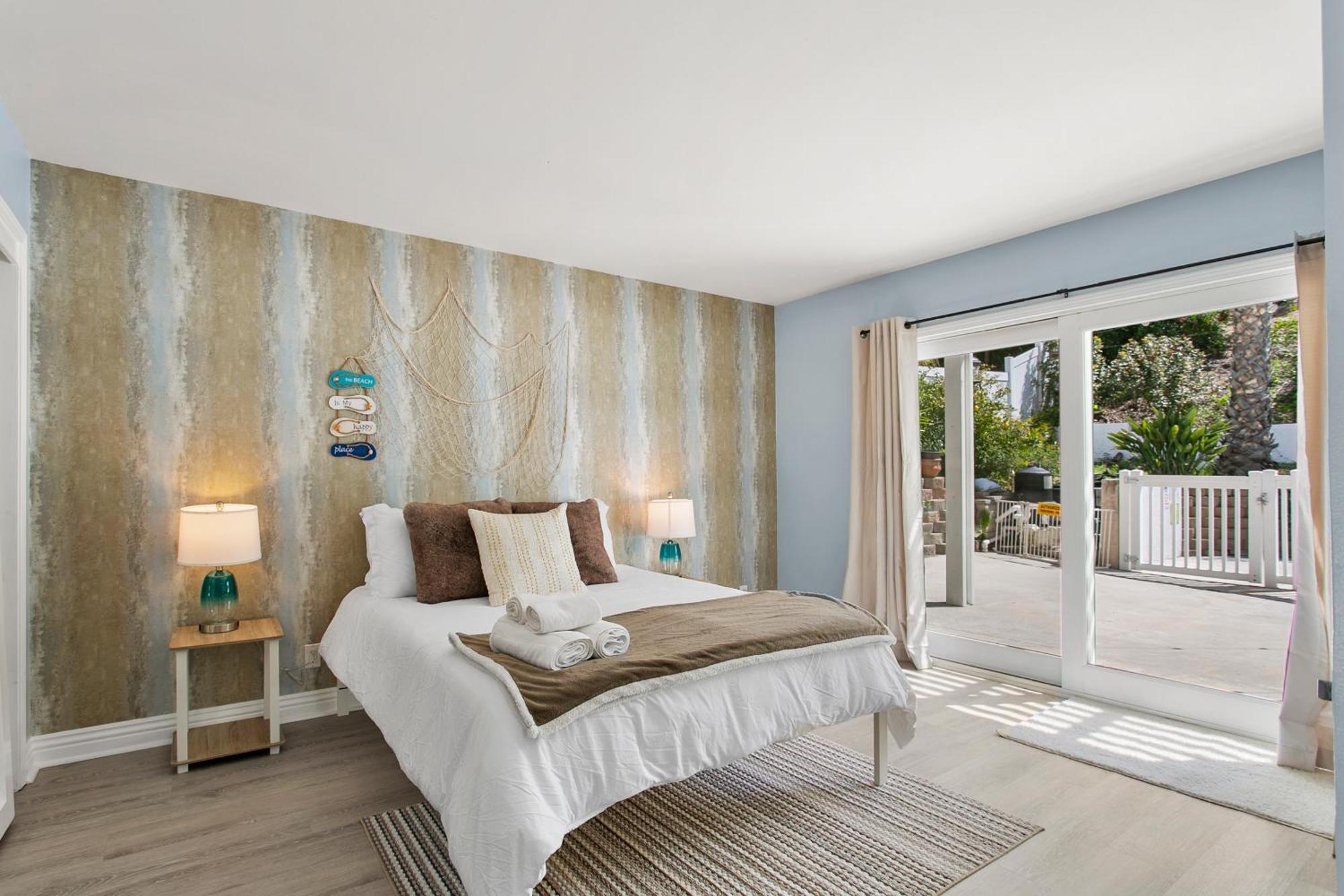 Stunning Coastal Escape With Private Pool, Spa, Arcade, Disney, Beach Мишен-Вьехо Экстерьер фото