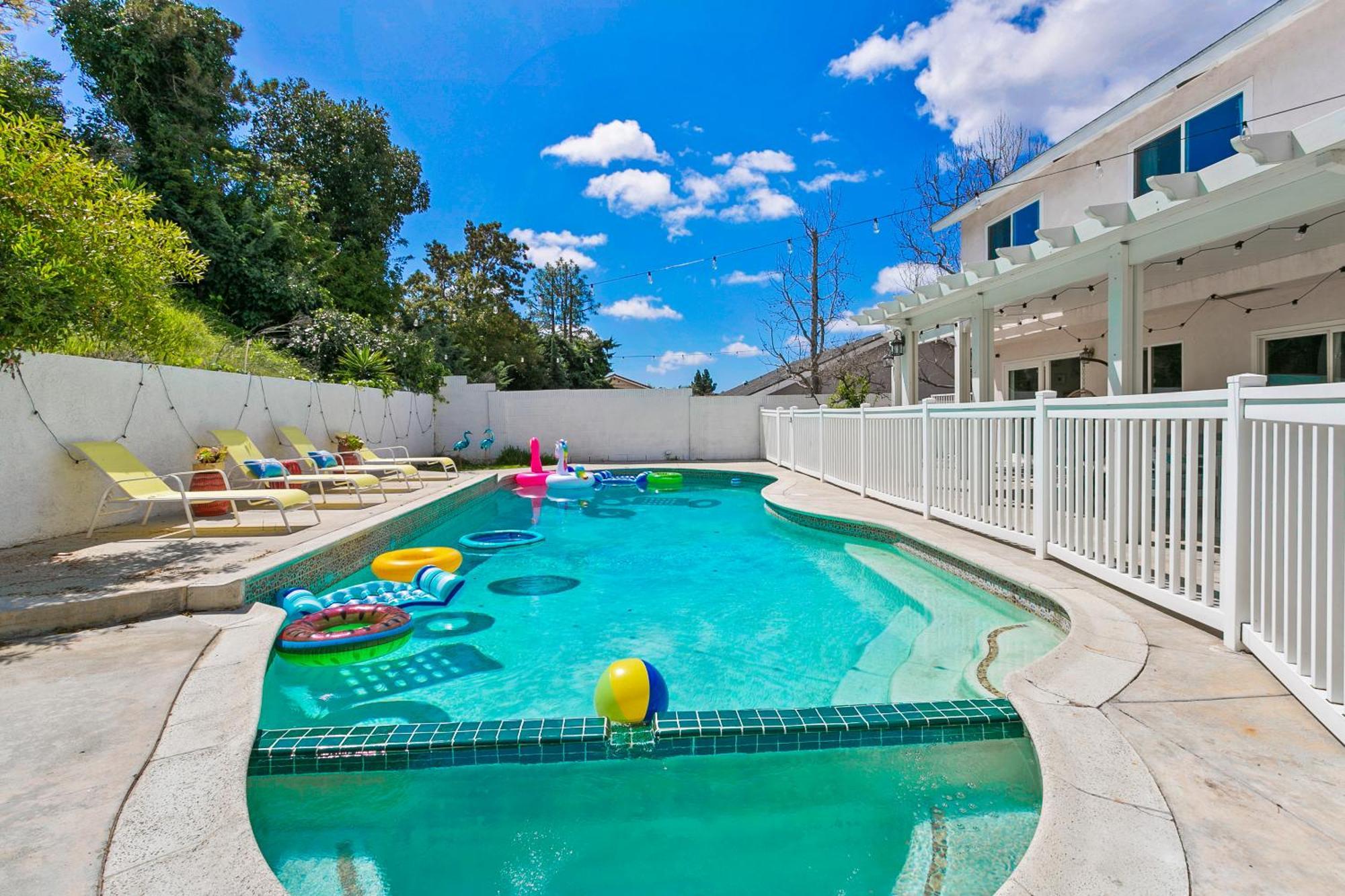 Stunning Coastal Escape With Private Pool, Spa, Arcade, Disney, Beach Мишен-Вьехо Экстерьер фото