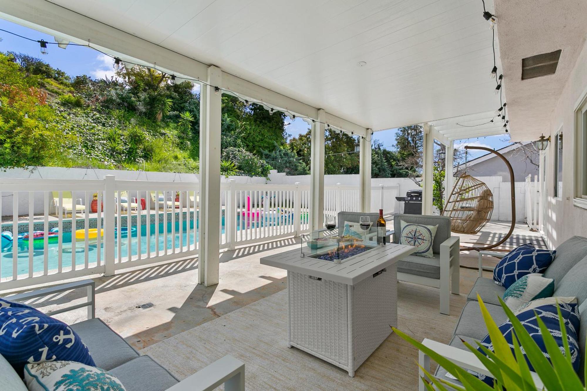 Stunning Coastal Escape With Private Pool, Spa, Arcade, Disney, Beach Мишен-Вьехо Экстерьер фото