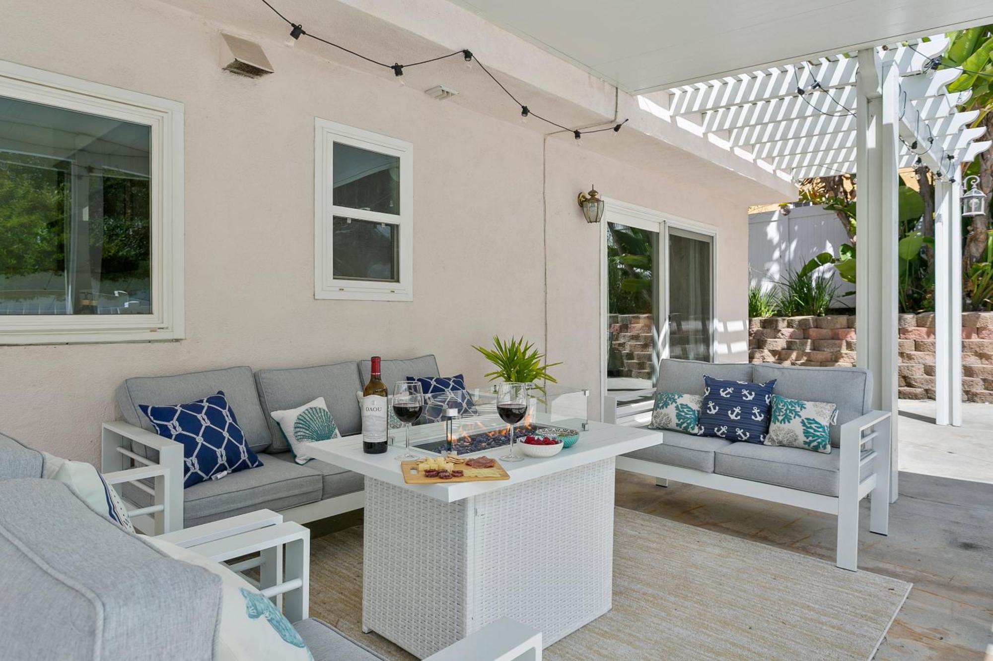 Stunning Coastal Escape With Private Pool, Spa, Arcade, Disney, Beach Мишен-Вьехо Экстерьер фото