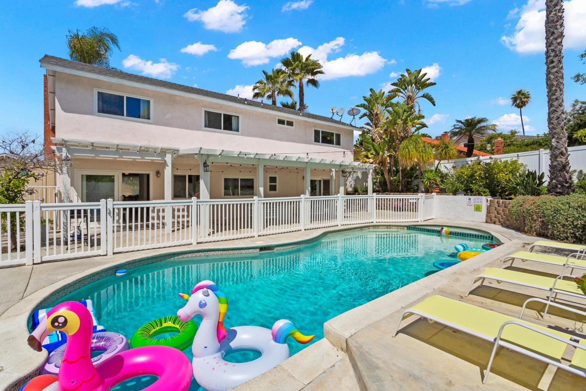 Stunning Coastal Escape With Private Pool, Spa, Arcade, Disney, Beach Мишен-Вьехо Экстерьер фото
